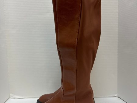 Boots Knee Flats By Shoedazzle In Brown, Size: 7 Discount