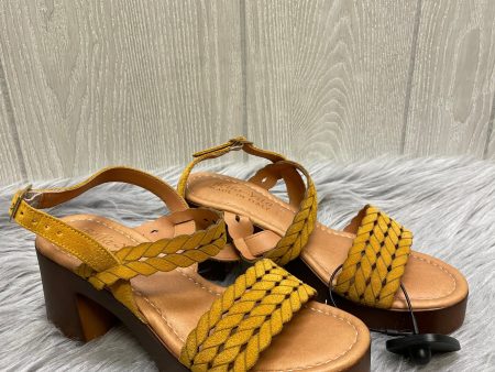 Sandals Heels Block By Clothes Mentor In Yellow, Size: 7 Online Sale