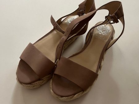 Sandals Flats By Vince Camuto In Taupe, Size: 6 For Discount