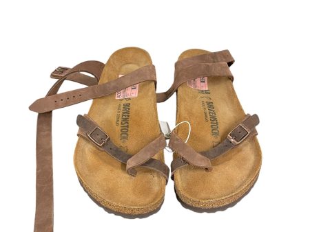 Sandals Flats By Birkenstock In Brown, Size: 10 For Discount